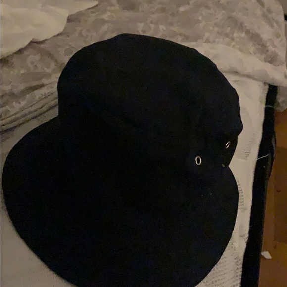 Christian Dior bucket hat - Picture 4 of 4